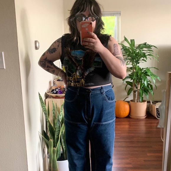 MEET YOUR POSHER - Picture 2 of 2